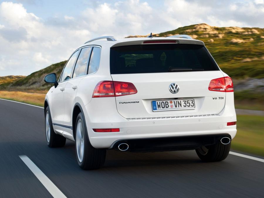  Volkswagen Touareg V8 TDi R-Line 2011 года  (фото 3 из 7)